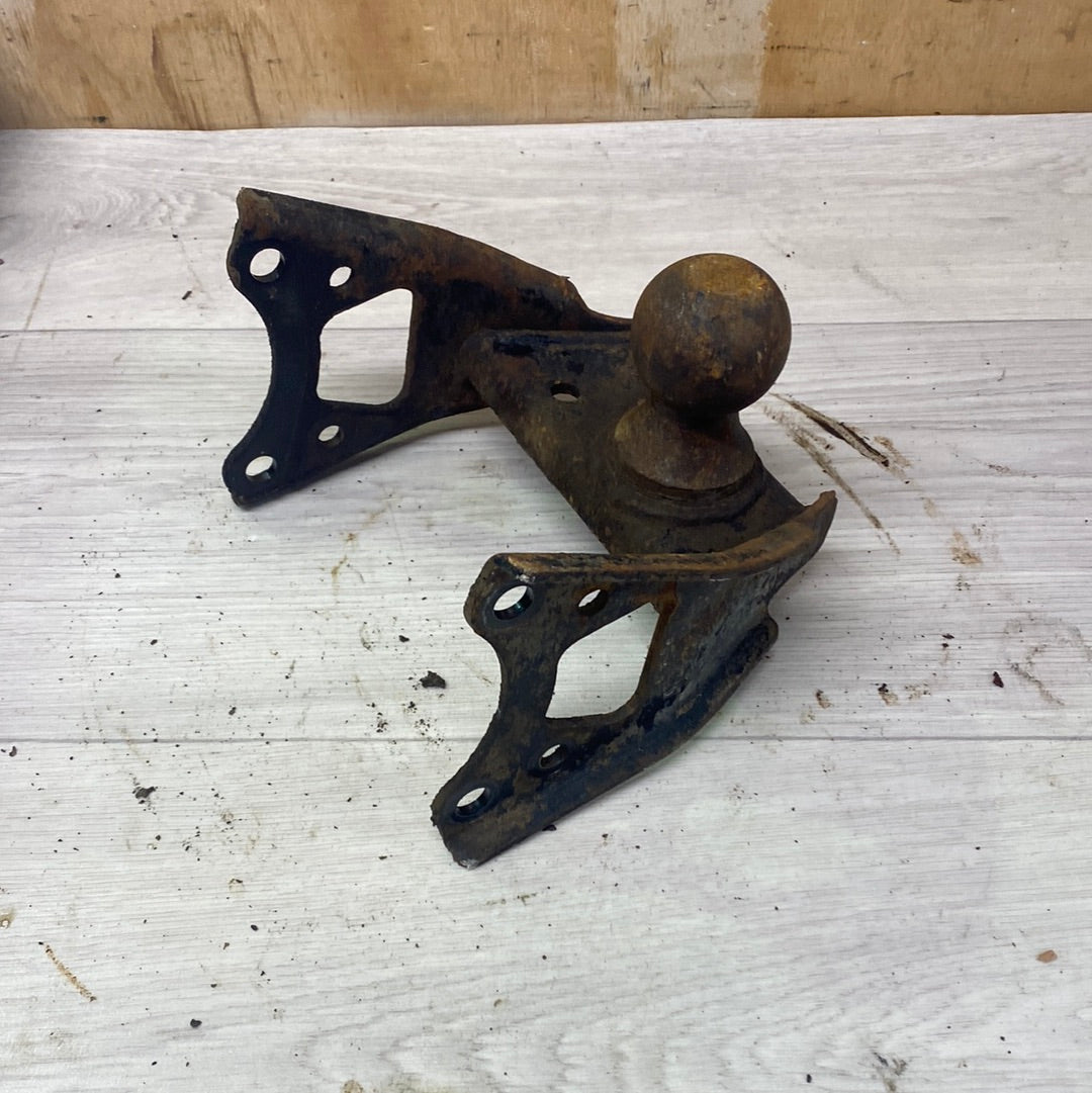 Suzuki LTA500 Quadmaster tall bar and ball