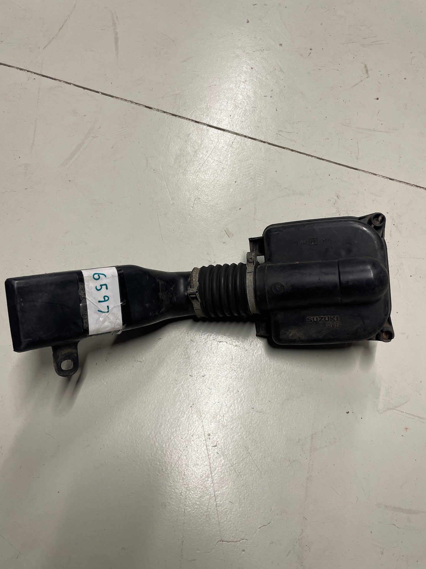 Suzuki QuadMaster LTA500 AirBox Lid