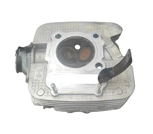 Suzuki DR200 Cylinder Head