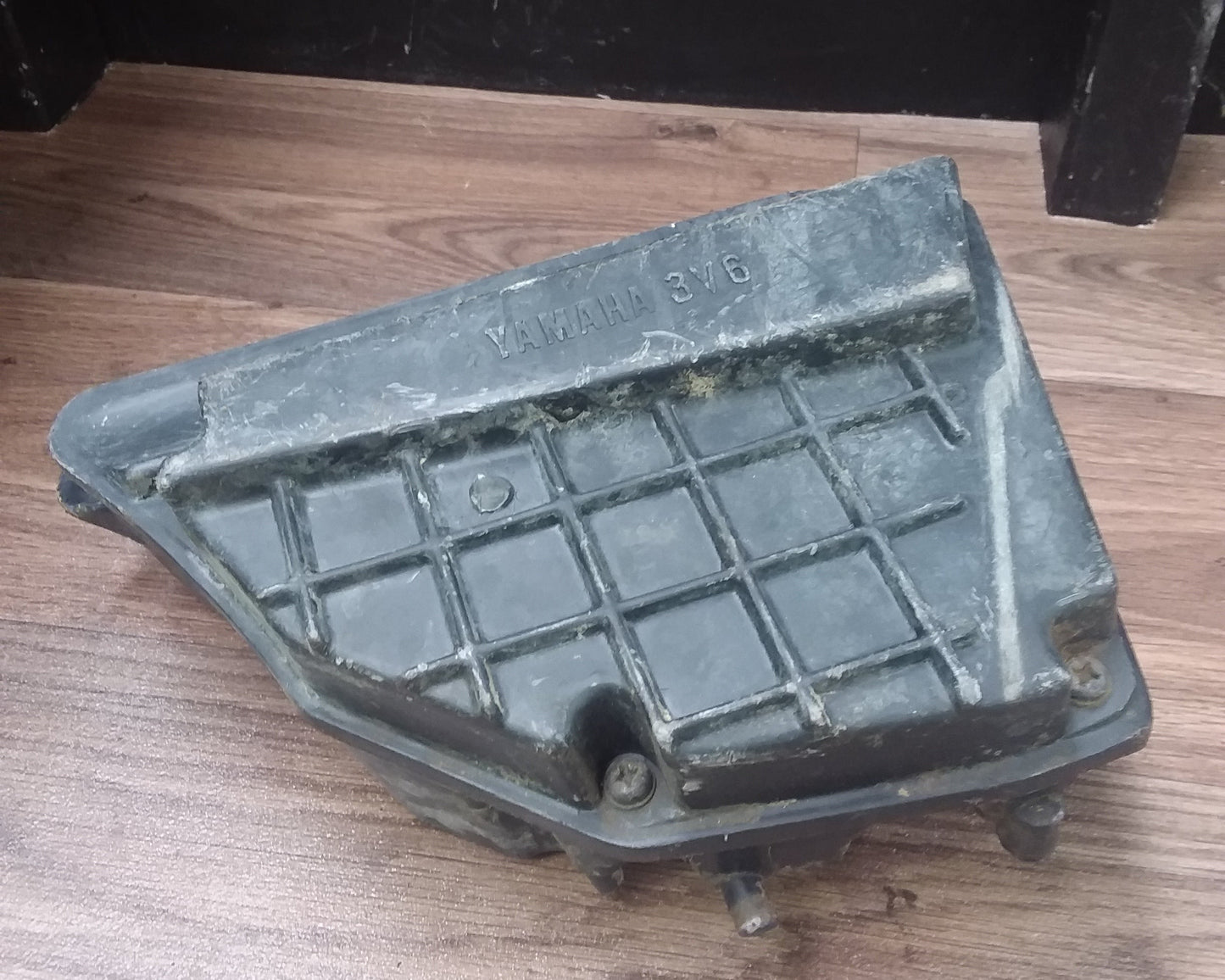 Yamaha AG100 Airbox