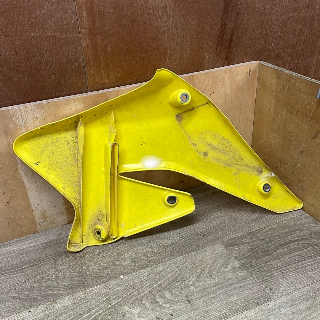 2006 Suzuki RMZ250 Right Rad Shroud