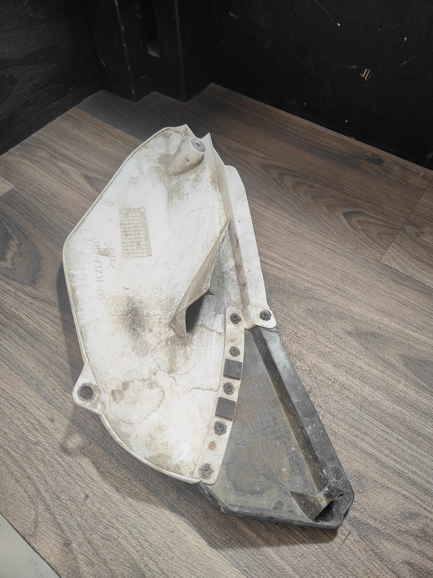 2009 Yamaha TTR110 Left Hand Side Plastic