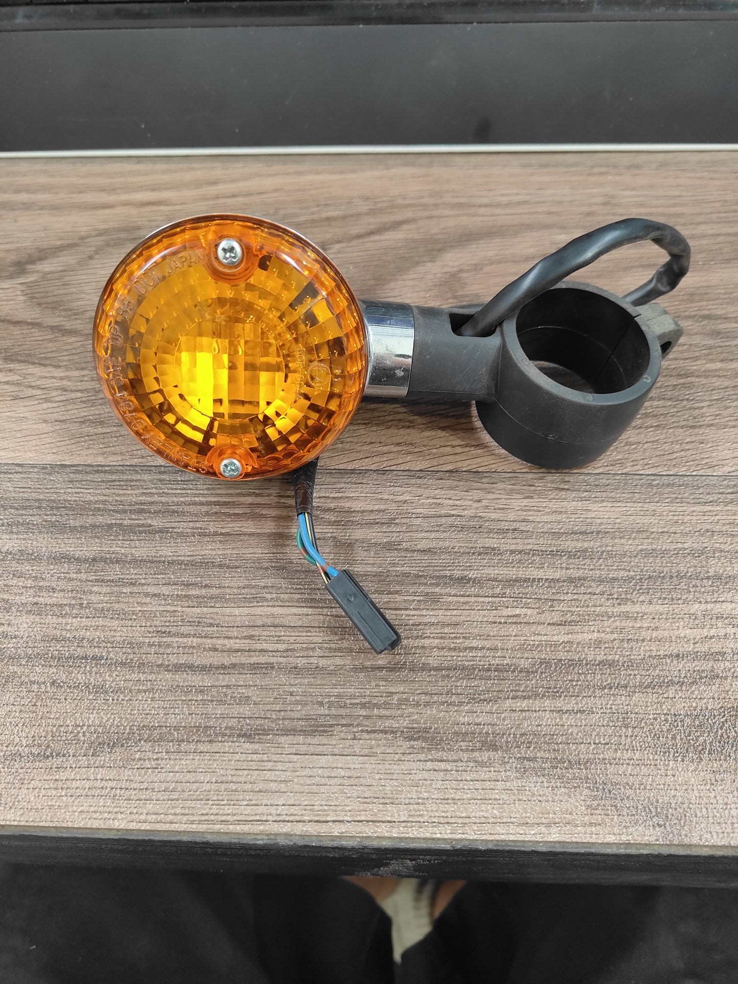 Kawasaki Front RH Lamp Signal Assembly 23037-0096