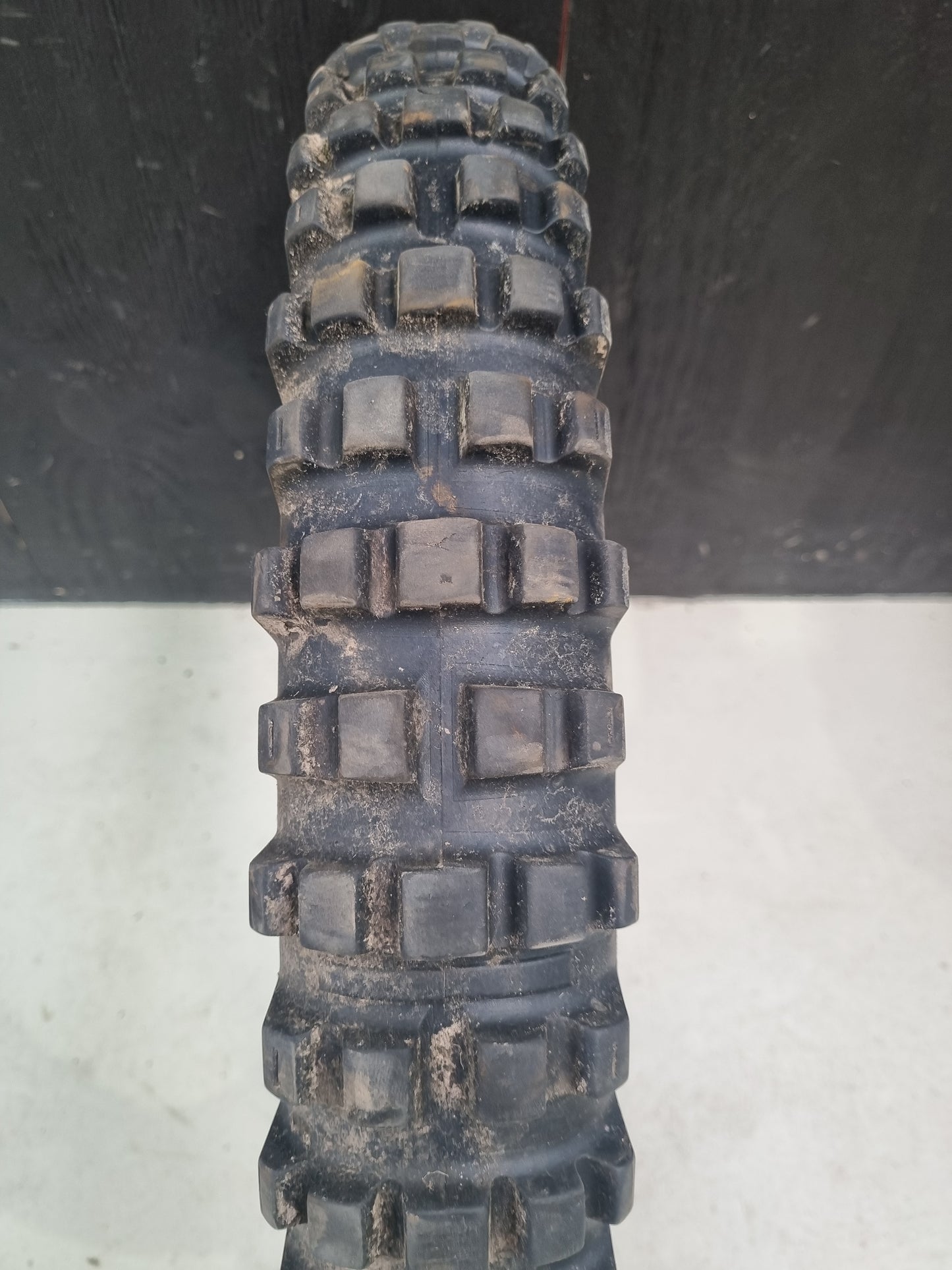 Chen Shin 300-19 Tyre