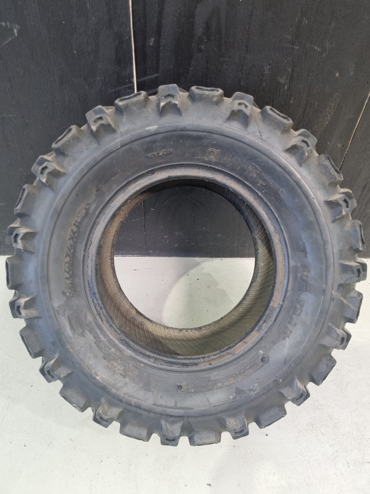 Maxxis 23/8-11 Tyre