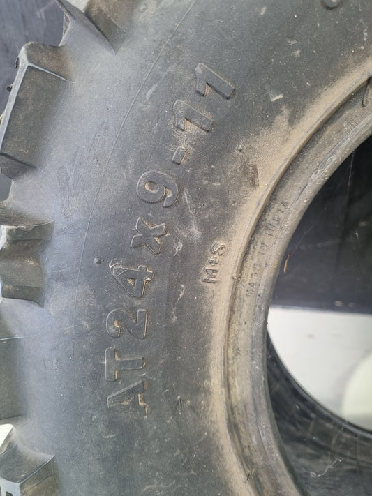 BKT W207 24/9-11 Tyre