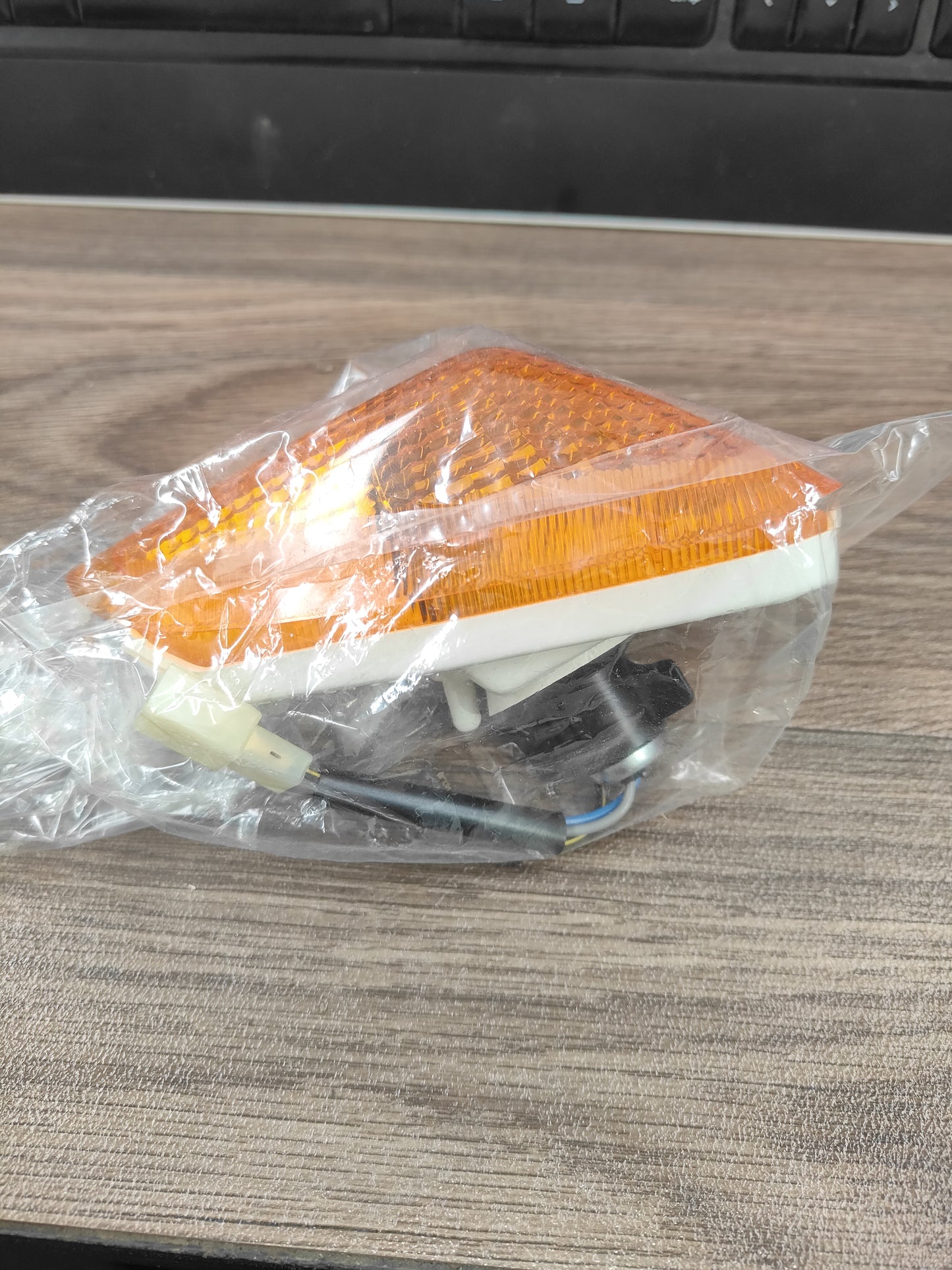 Kawasaki Front LH Lamp Signal - 23040-1213