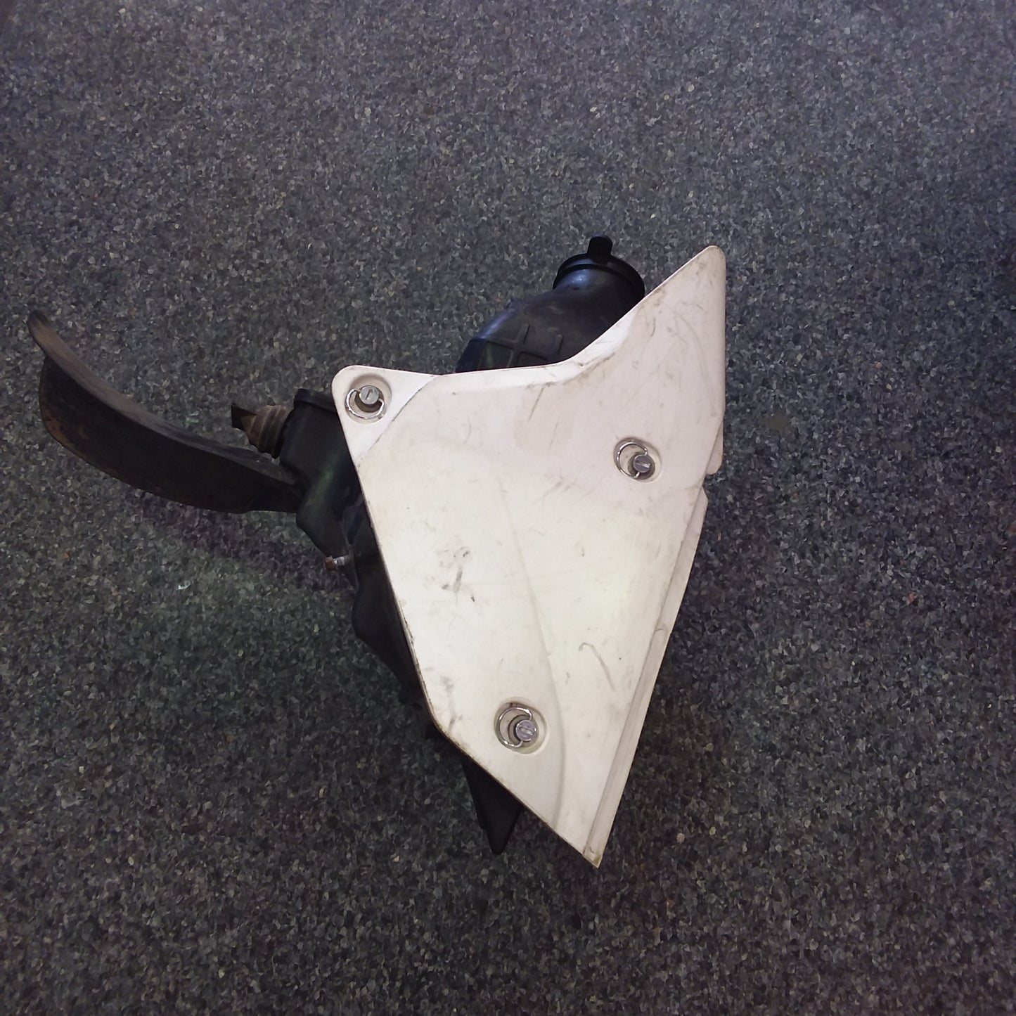 Suzuki DRZ400E air box