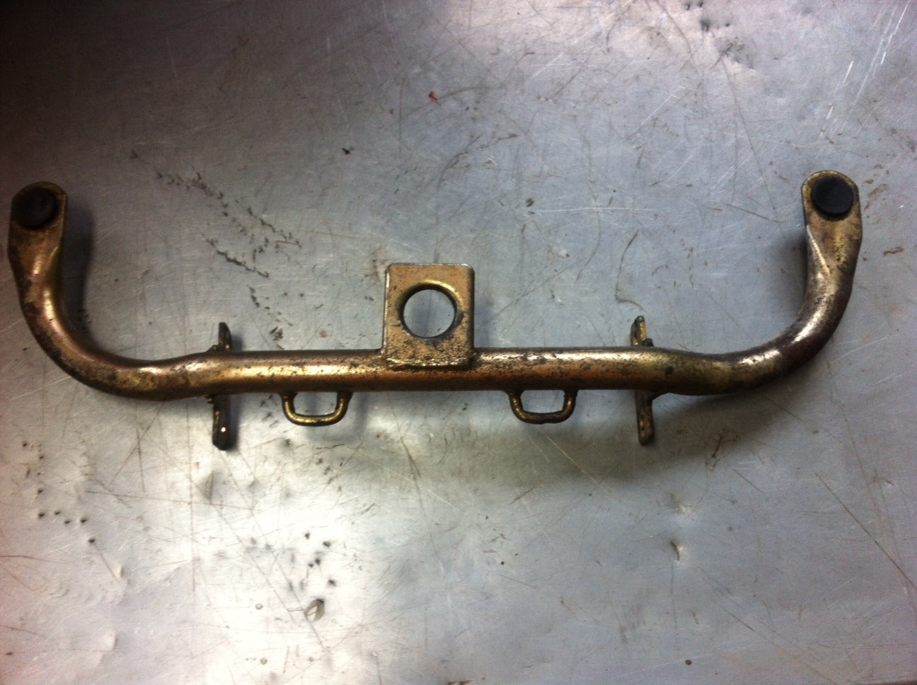 Suzuki LT80 Seat Retainer