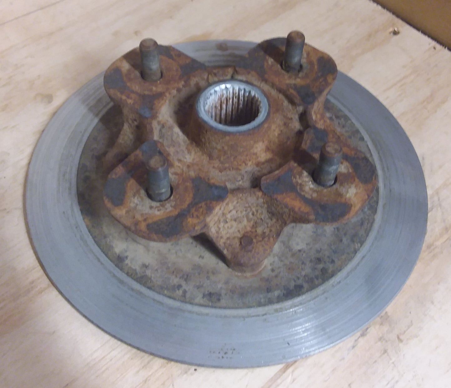 Yamaha YFM550 Grizzly Front Hub & Brake Rotor