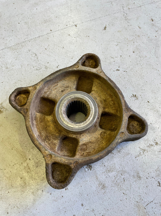 2000 Polaris Sportsman 500 Left Rear Wheel Hub