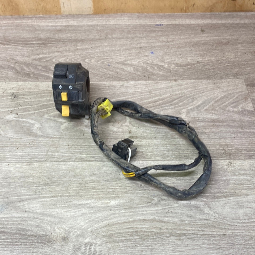 Suzuki DR200 switch block