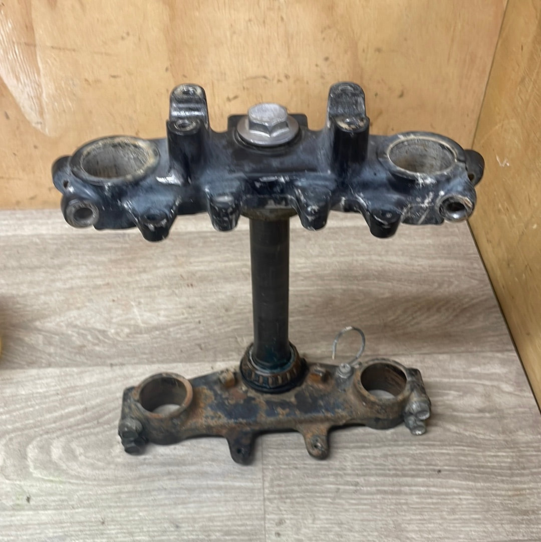 Yamaha AG200 Triple Clamp