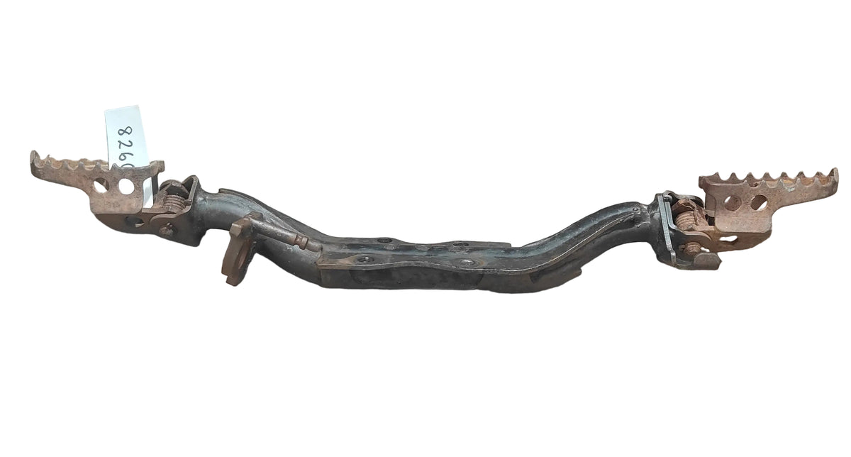 2009 Yamaha TTR110 Foot Peg Assembly