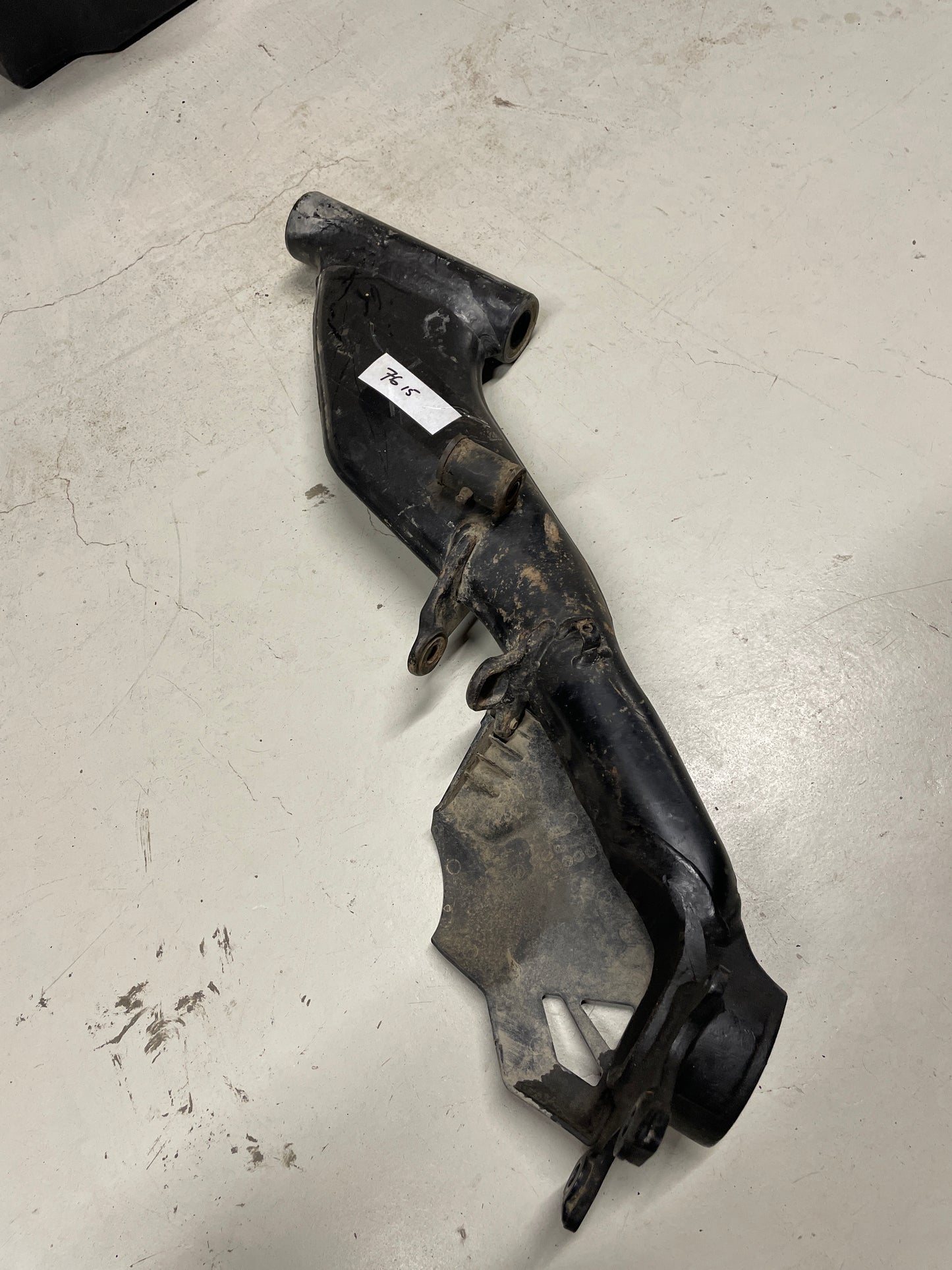 2022 Outlander 650 right rear trailing arm