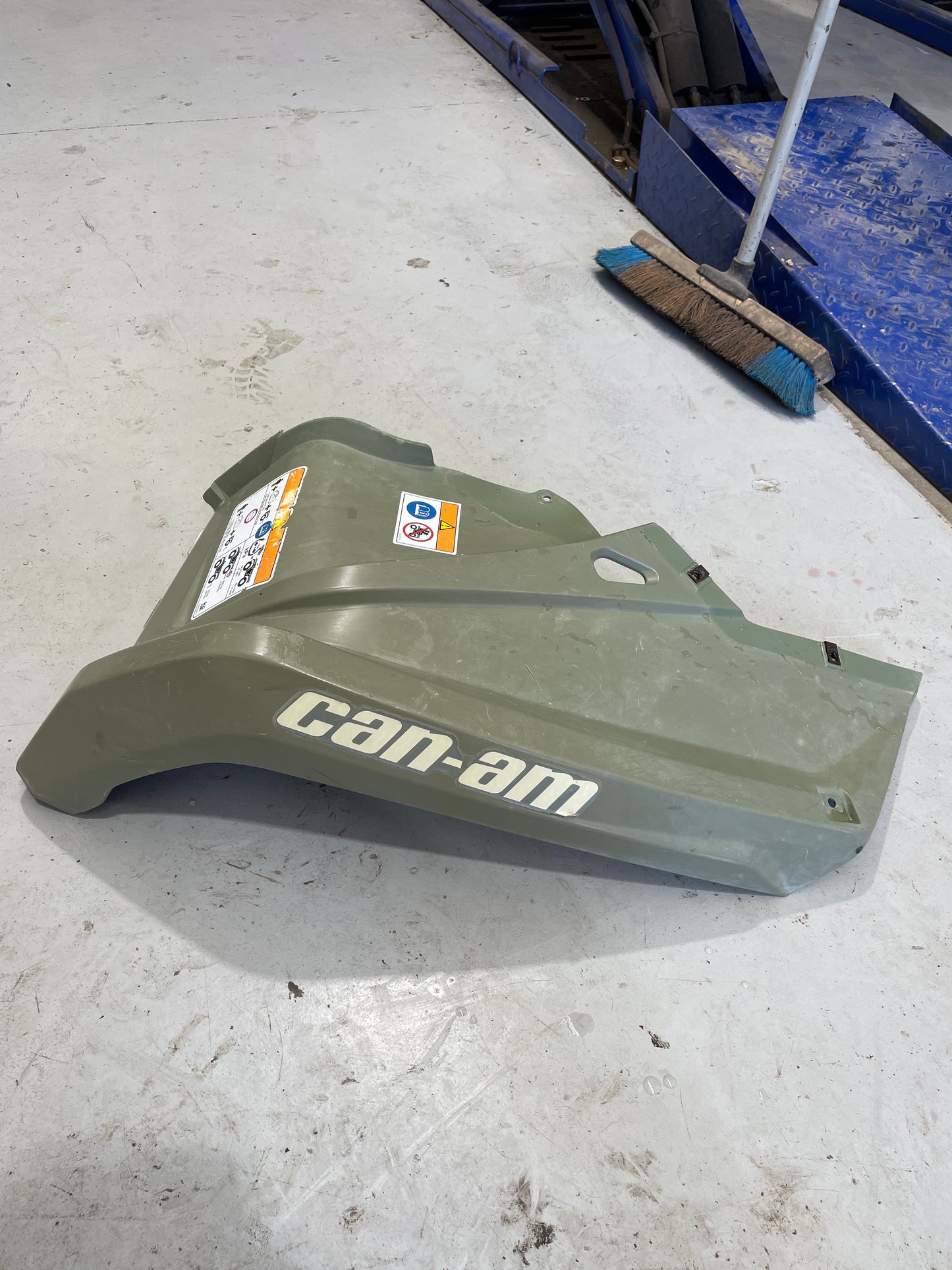 2018 Can Am Outlander 570 Left Rear Plastic