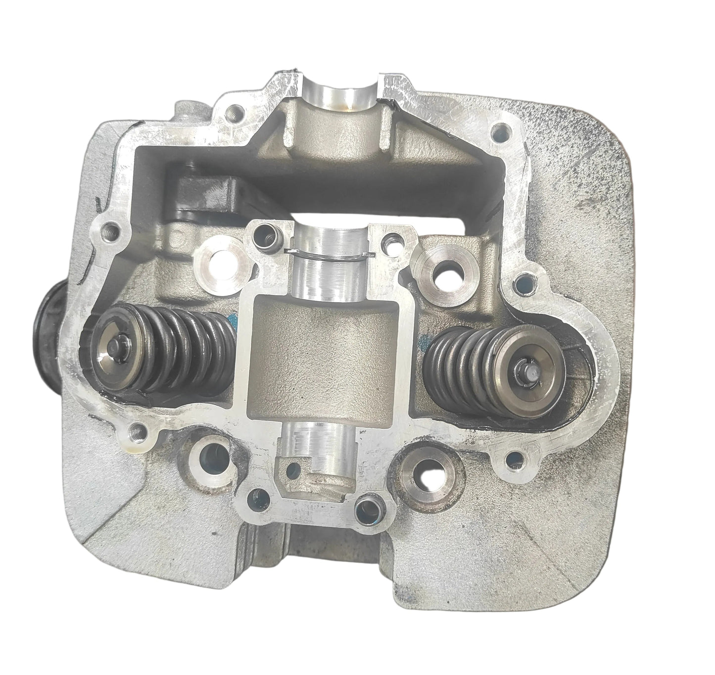 Suzuki DR200 Cylinder Head