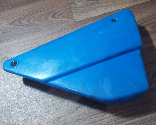 Yamaha AG100 Side Cover