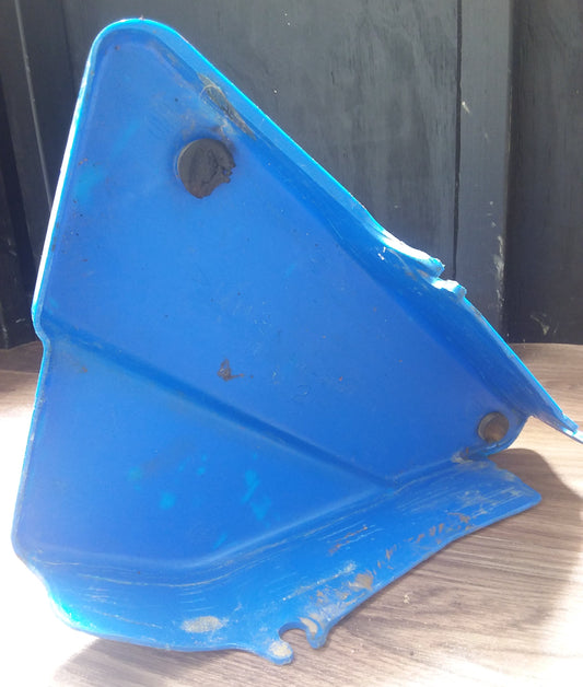 Yamaha AG100 Side Plastic
