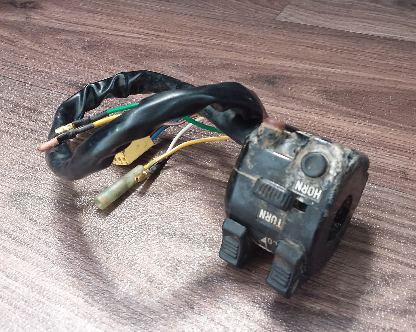 Yamaha AG100 Switch Block