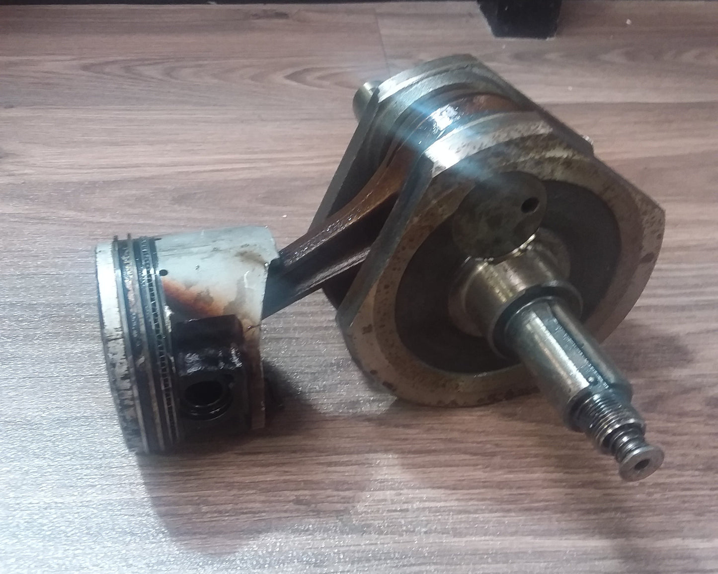 Yamaha AG200 Crank Shaft and Piston