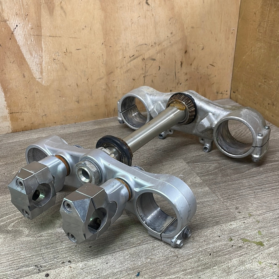 2006 Suzuki RMZ250 Triple Clamp & Zeta Fat Bar Mounts QuadBitz