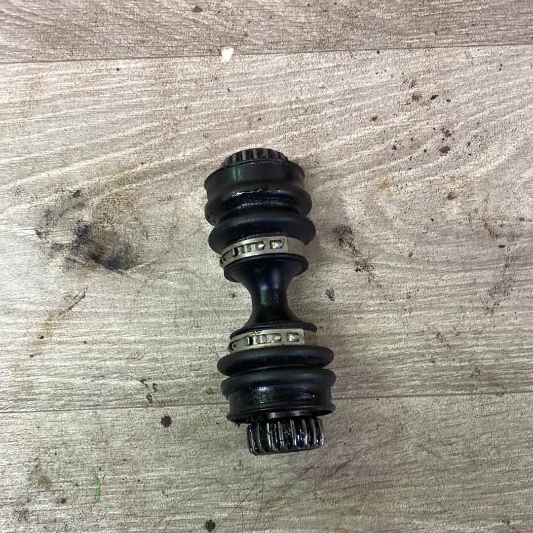 Can am outlander 400 front driveshaft