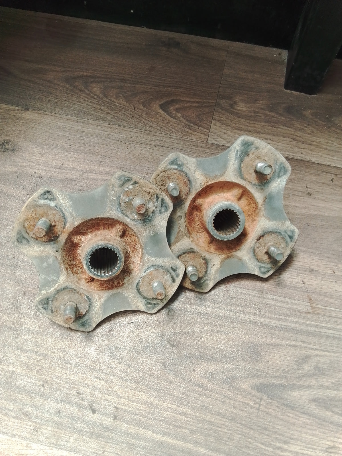 Honda TRX300 Rear Axle Wheel Hubs