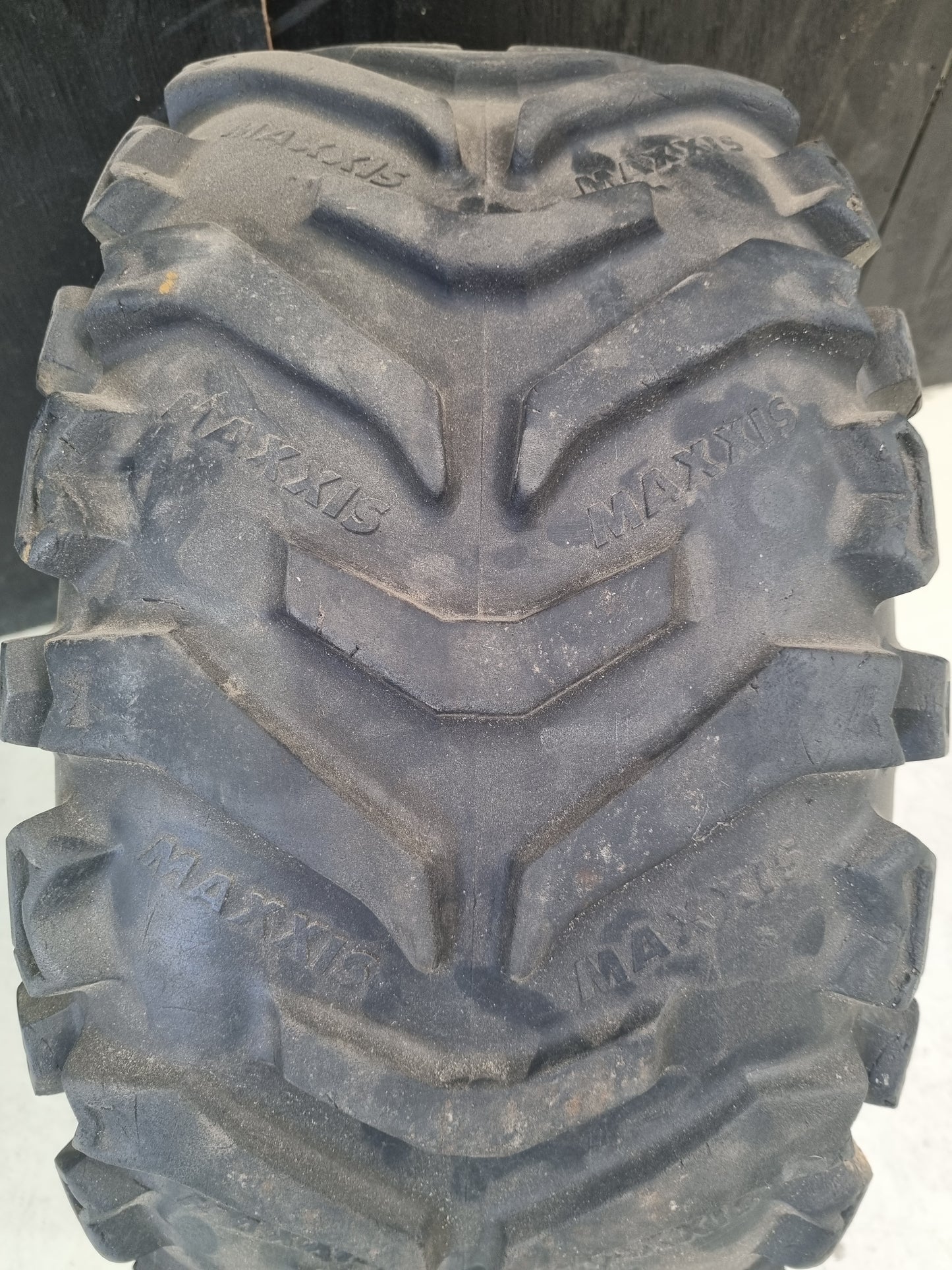 Maxxis 23/8-11 Tyre