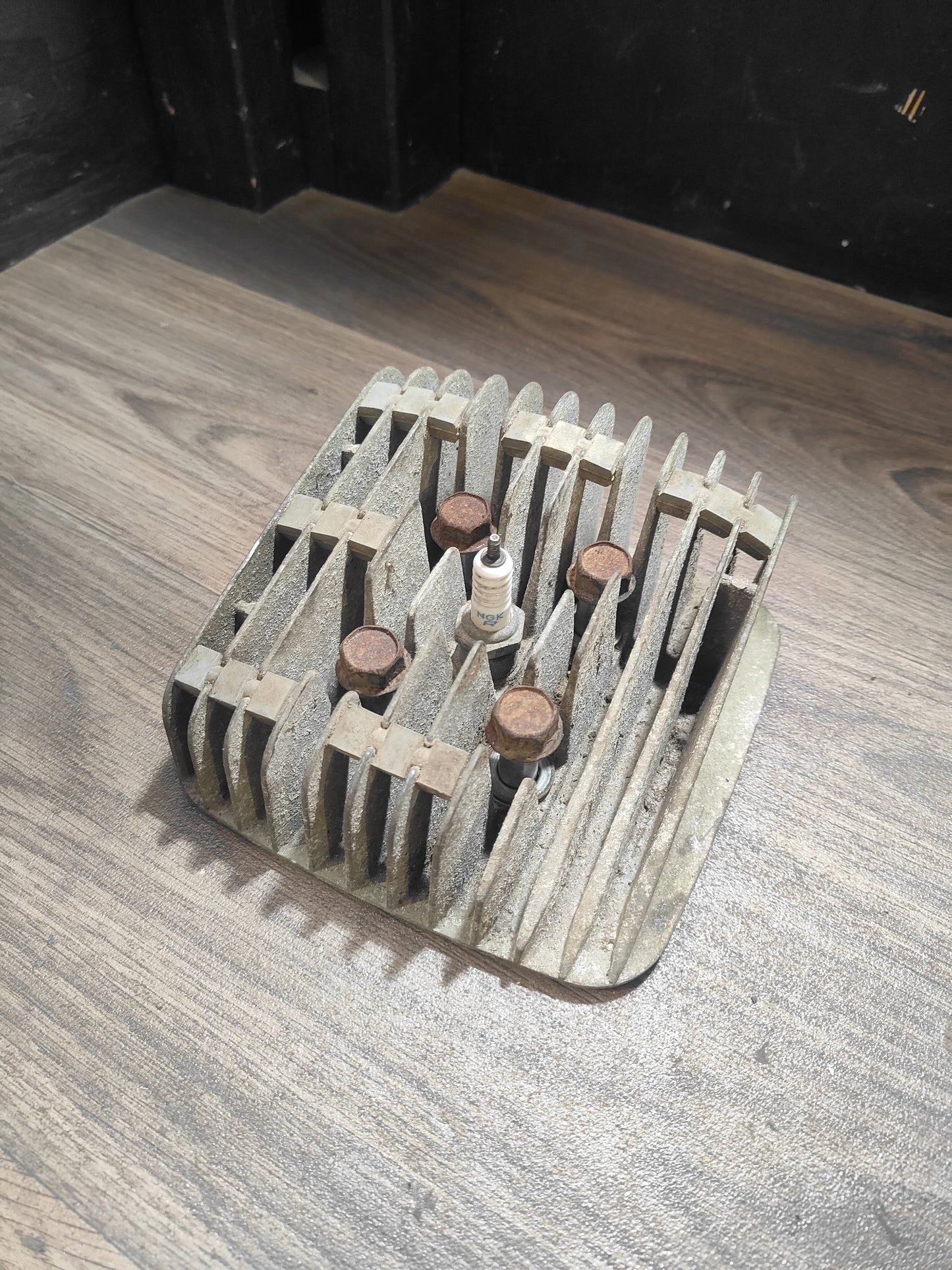 Yamaha AG100 Cylinder Head