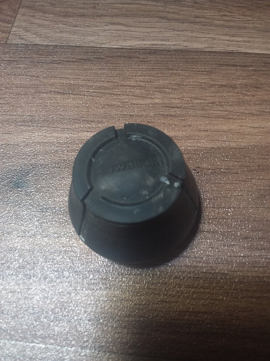 Kawasaki KLF300C wheel cap