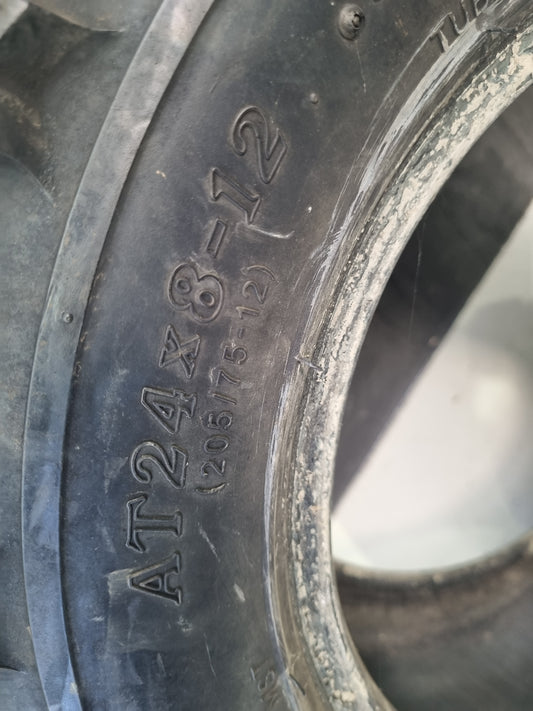 Maxi Grip 24/8-12 Tyre