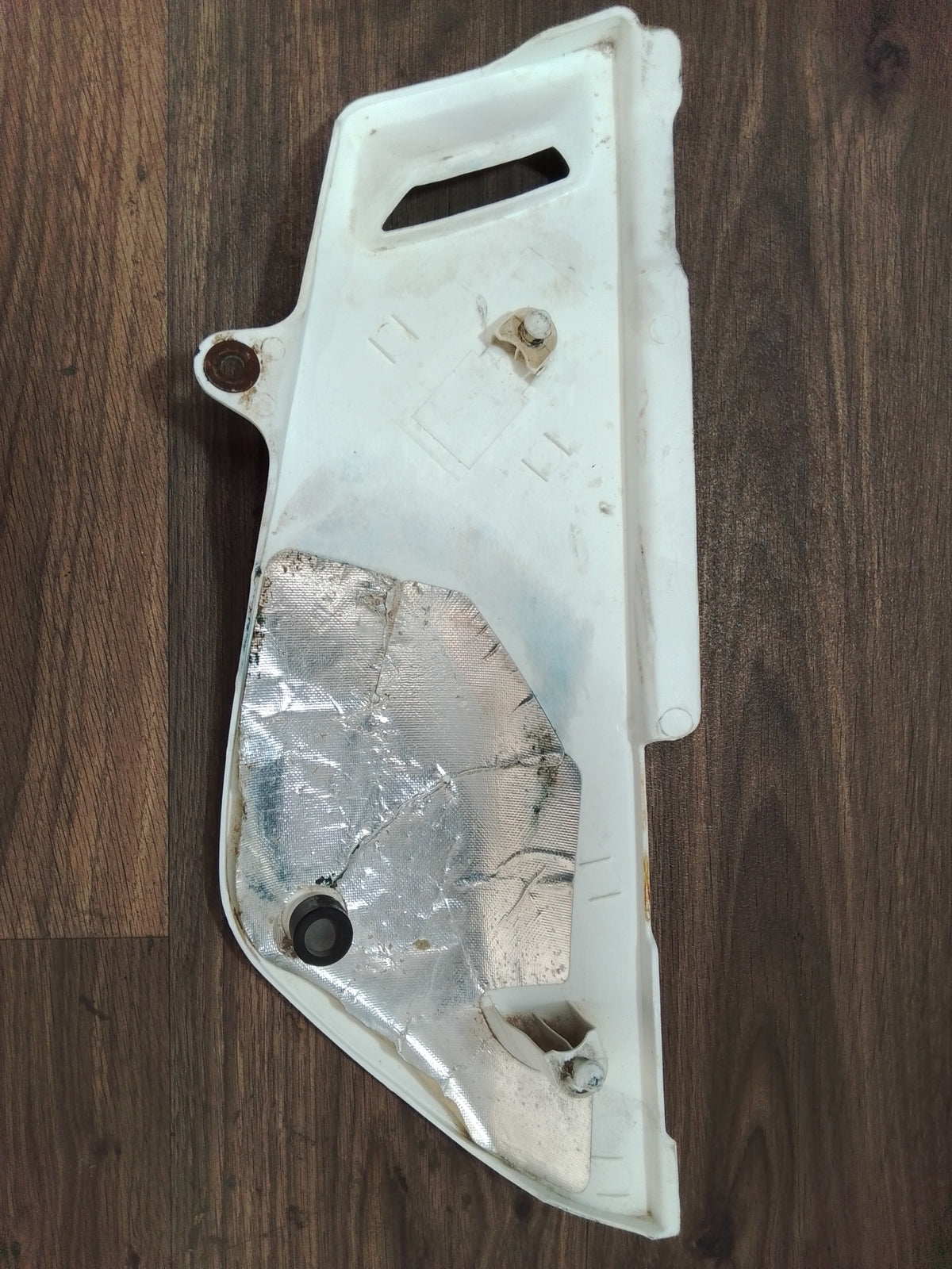 Suzuki DR200 side panel (right(