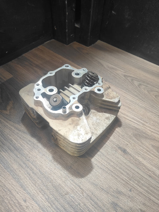 2001 Honda TRX250 Sportrax Cylinder Head
