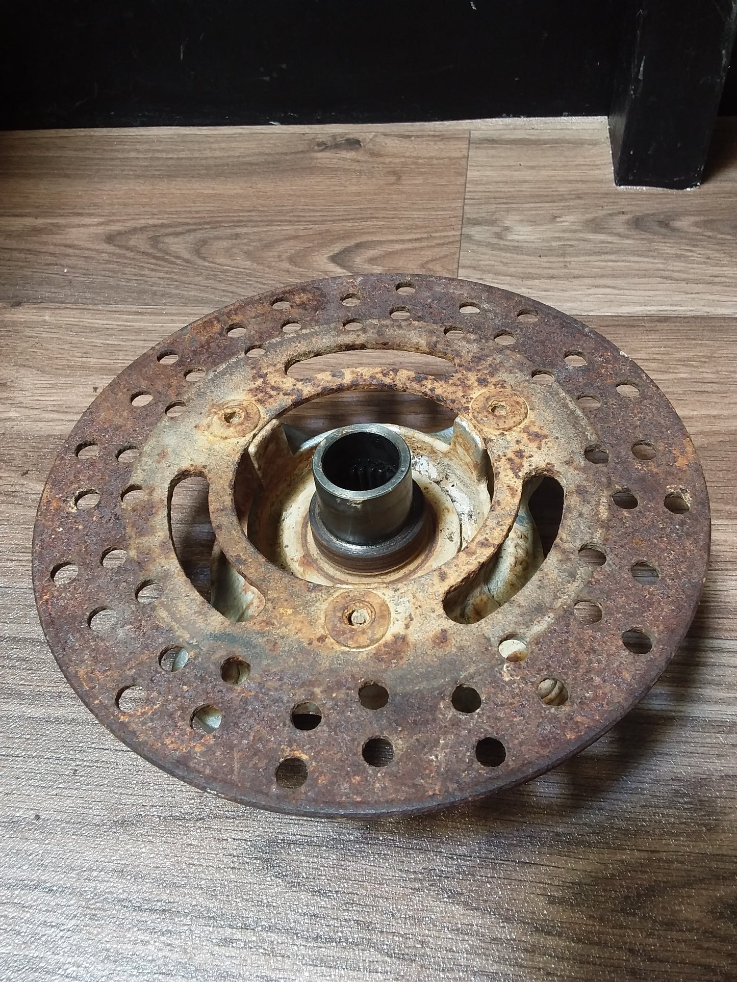 Kawasaki KLF300C front hub and disc