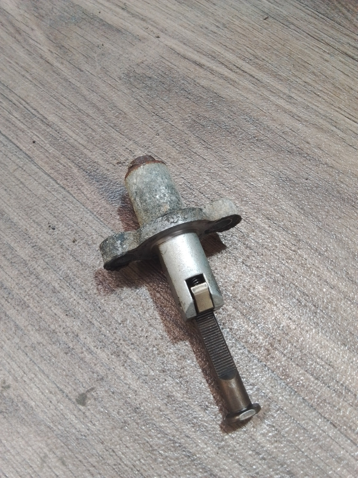 Suzuki LTF250 Camshaft Chain Tensioner