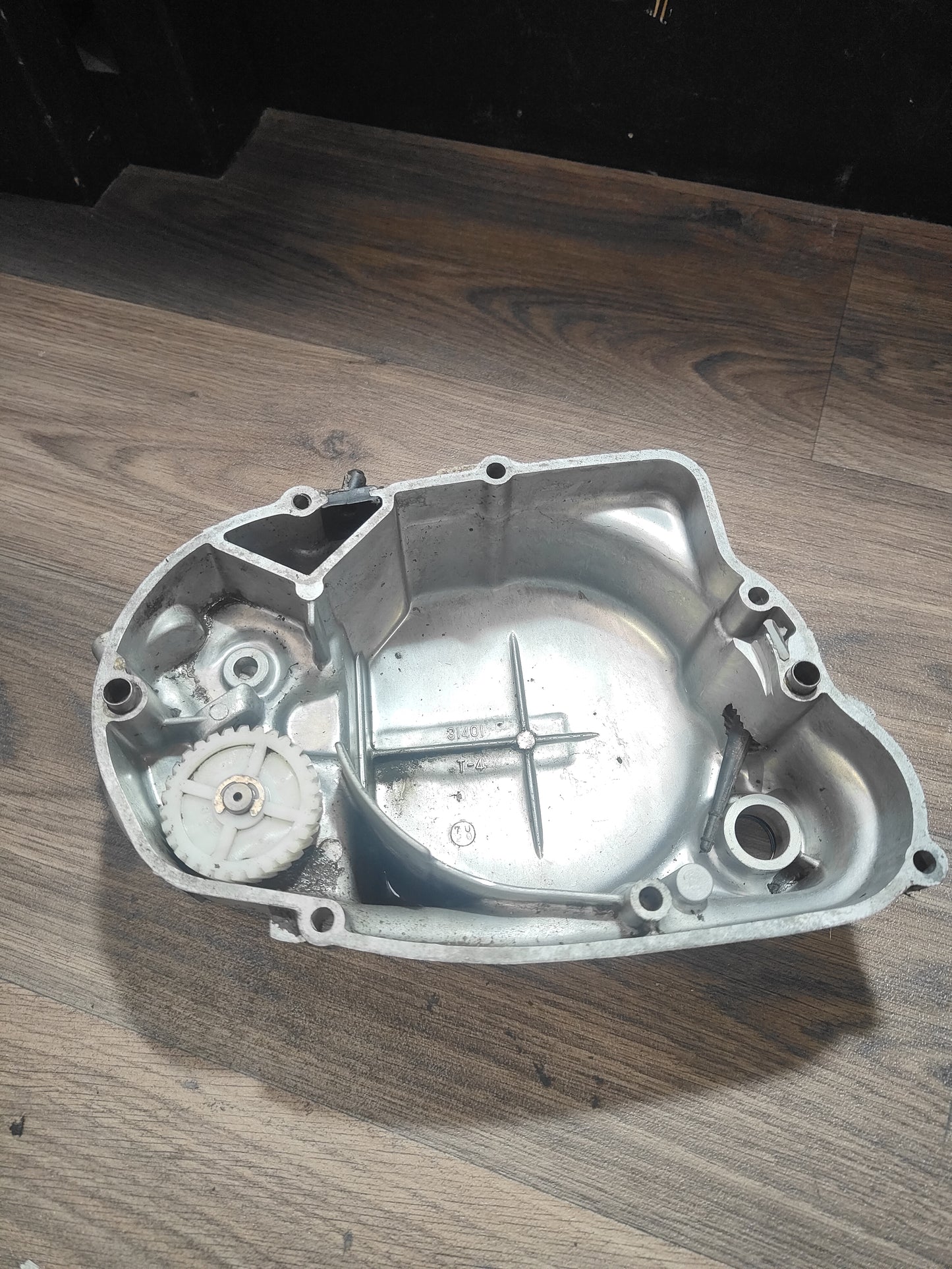 Yamaha AG100 Right Side Engine Cover