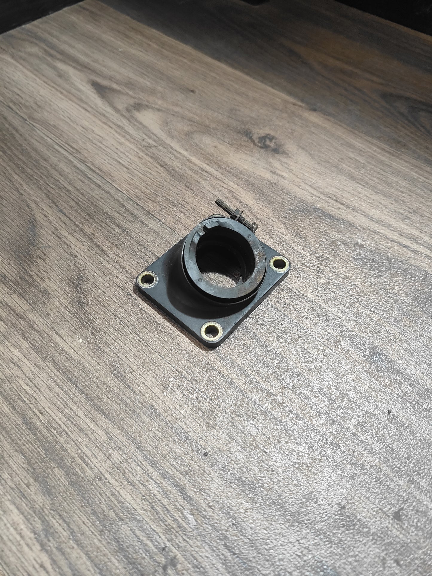 Yamaha AG100 Inlet Manifold