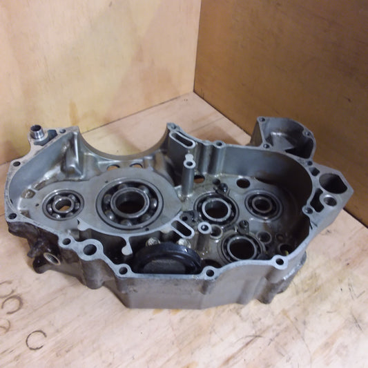 Suzuki DRZ400E right hand side centre casing