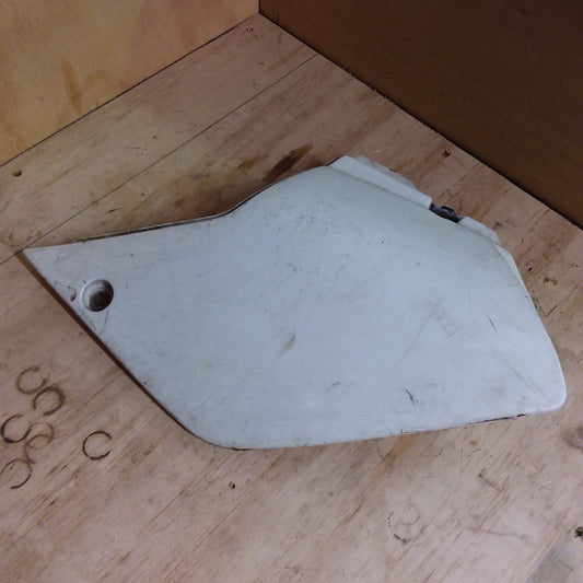 Suzuki DRZ400E left side rear plastic