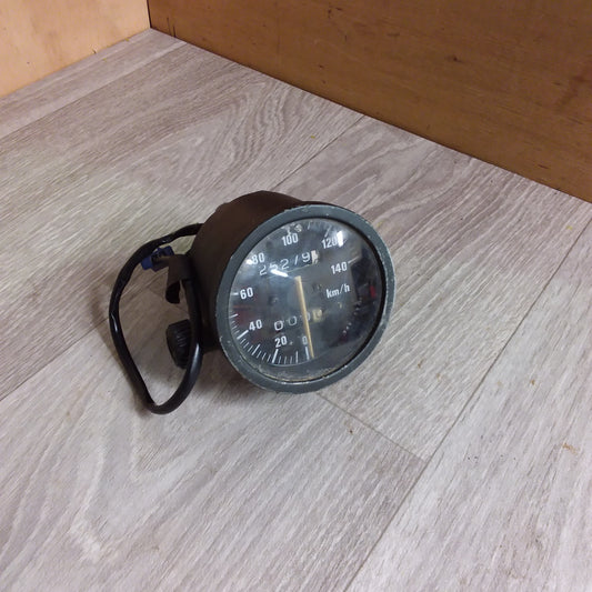 Suzuki DR200 speedo