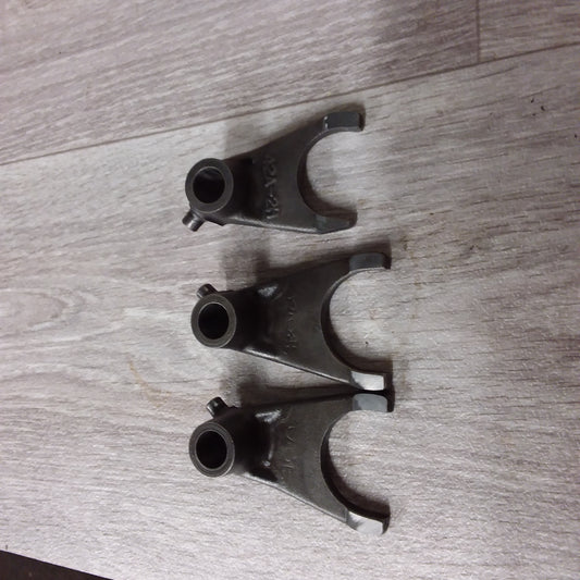 Suzuki DR200 shift forks