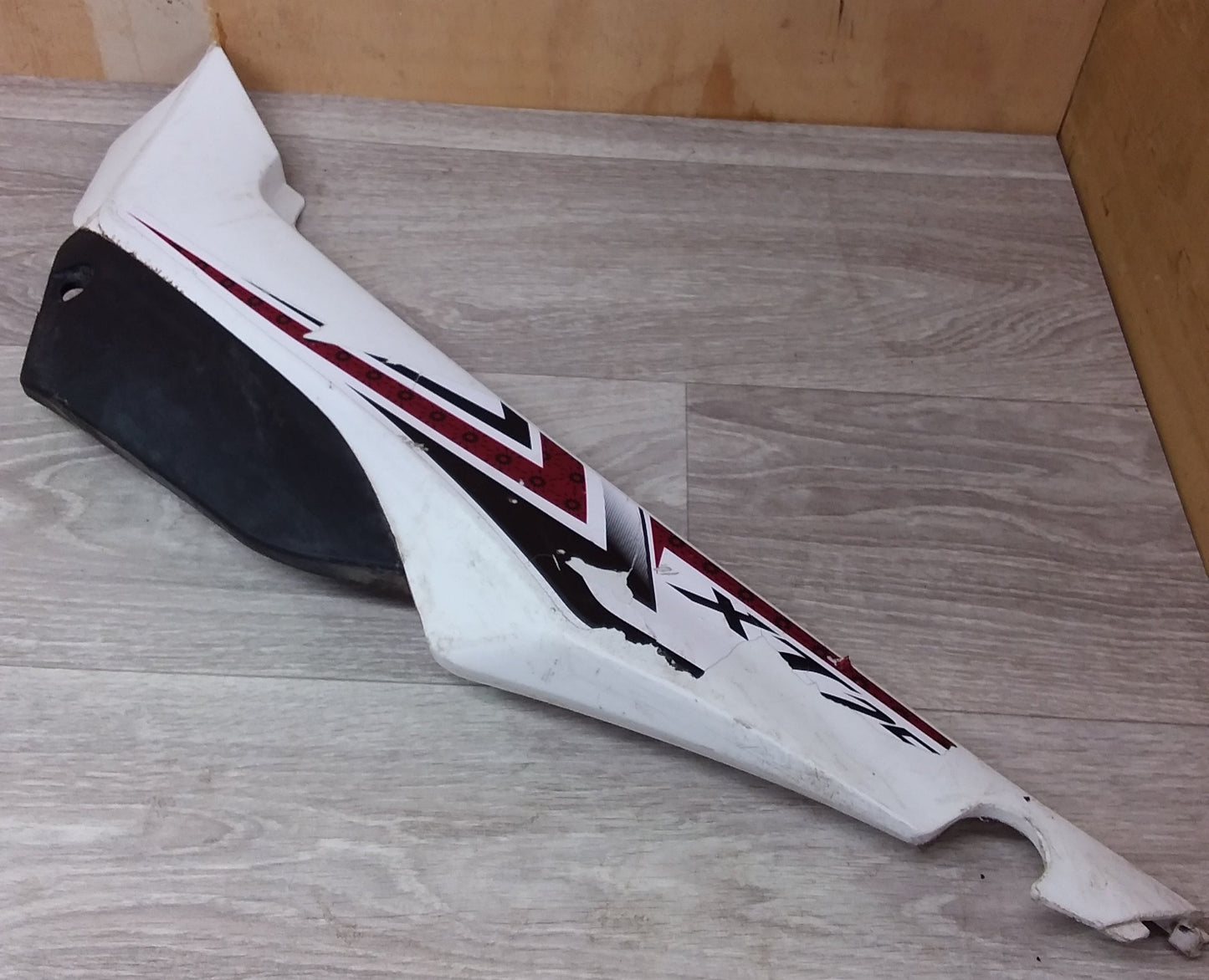 2011 Yamaha XT250 Left Hand Side Panel