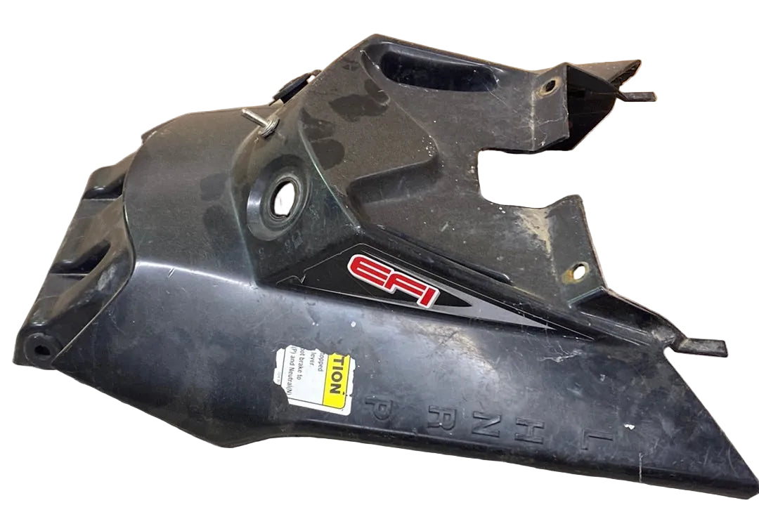 Can Am Outlander 400 Centre Plastic