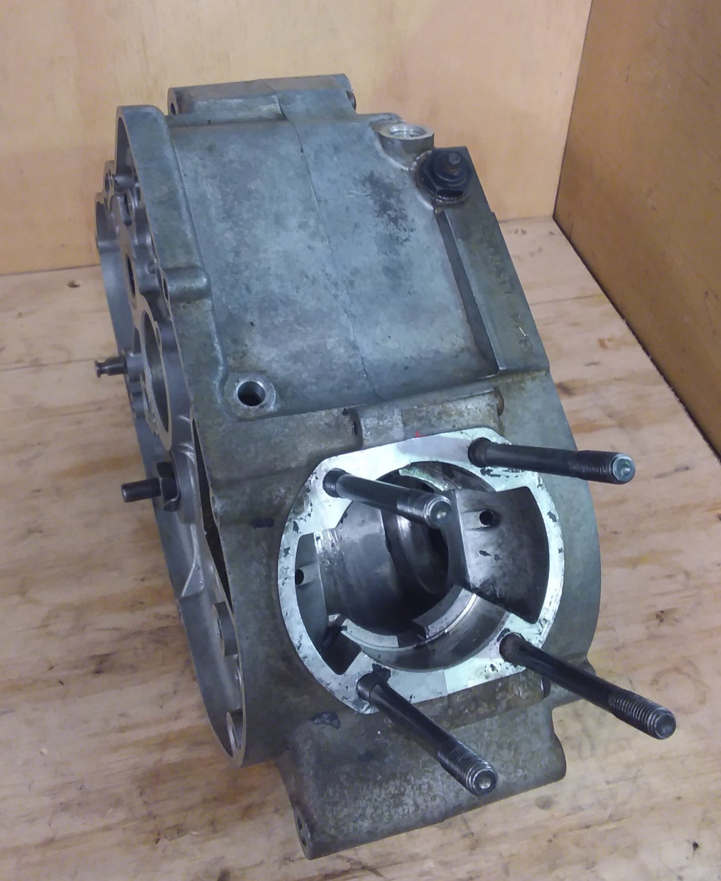 Yamaha AG100 Centre Casings