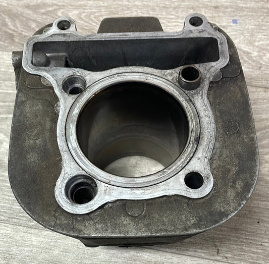 Yamaha AG200 Cylinder