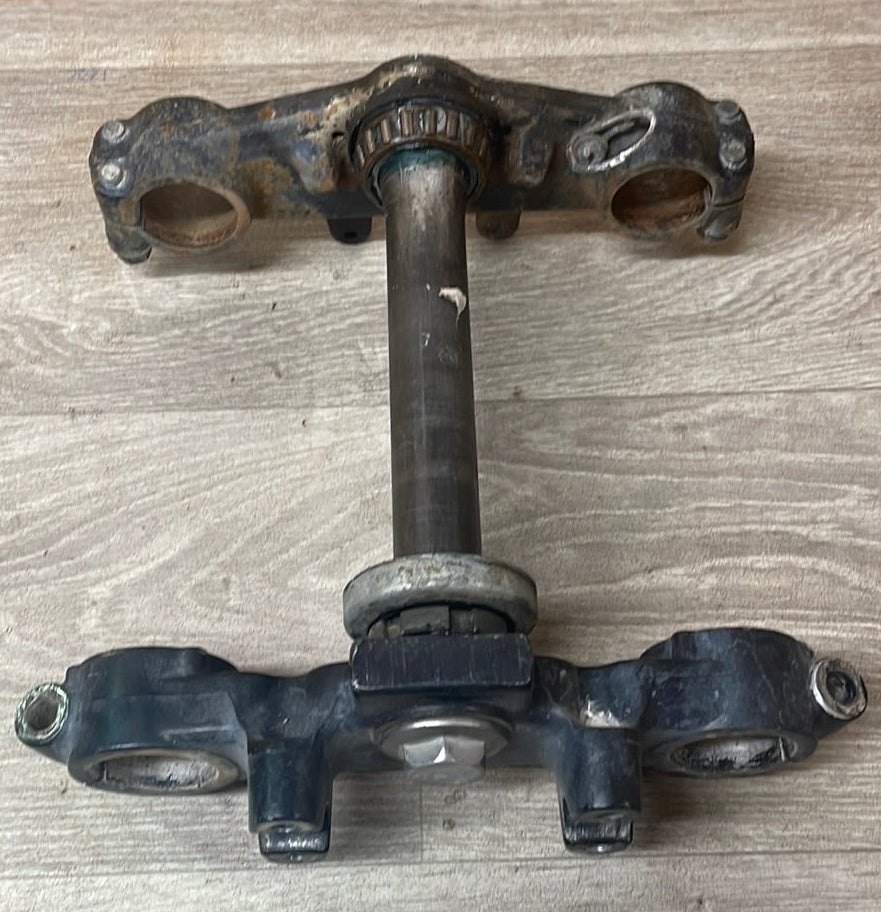 Yamaha AG200 Triple Clamp