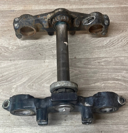Yamaha AG200 Triple Clamp