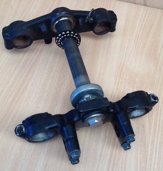 Yamaha AG200 Tripple Clamp