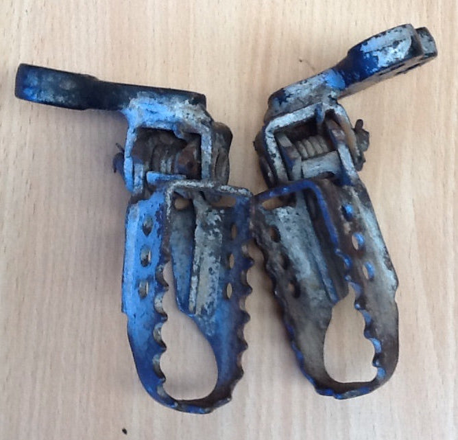 Yamaha TTR230 Foot Pegs